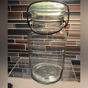 Vintage Hazel-Atlas Lightning Canning Jar 32 ounce Jar